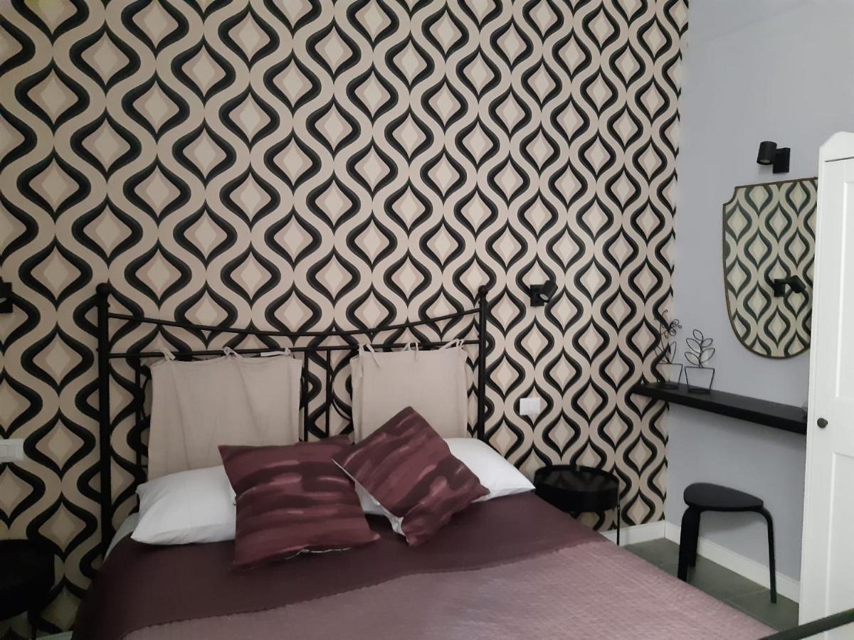 La Casa Di Flo Apartment Napoli Bagian luar foto