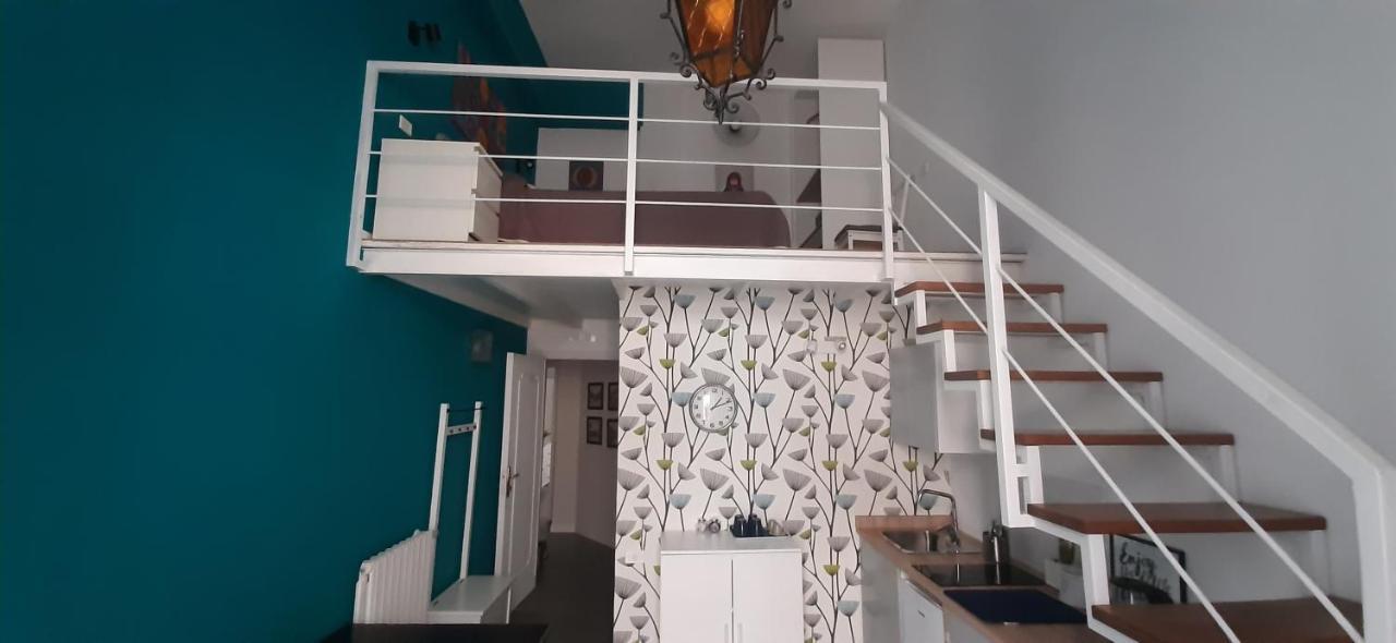 La Casa Di Flo Apartment Napoli Bagian luar foto