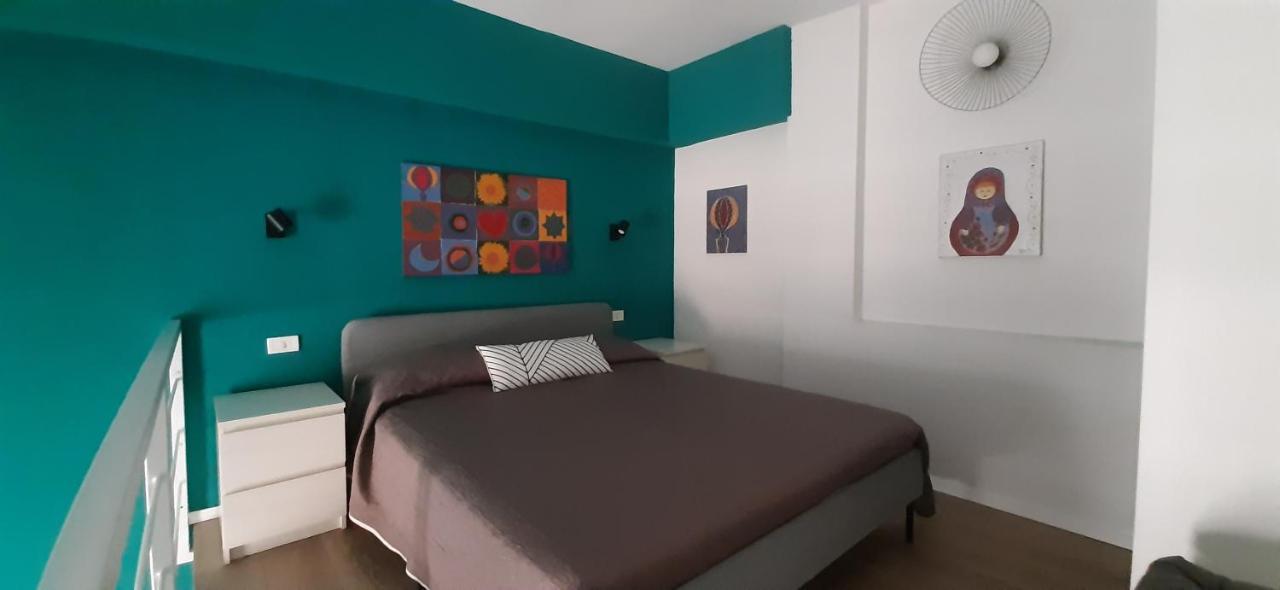 La Casa Di Flo Apartment Napoli Bagian luar foto