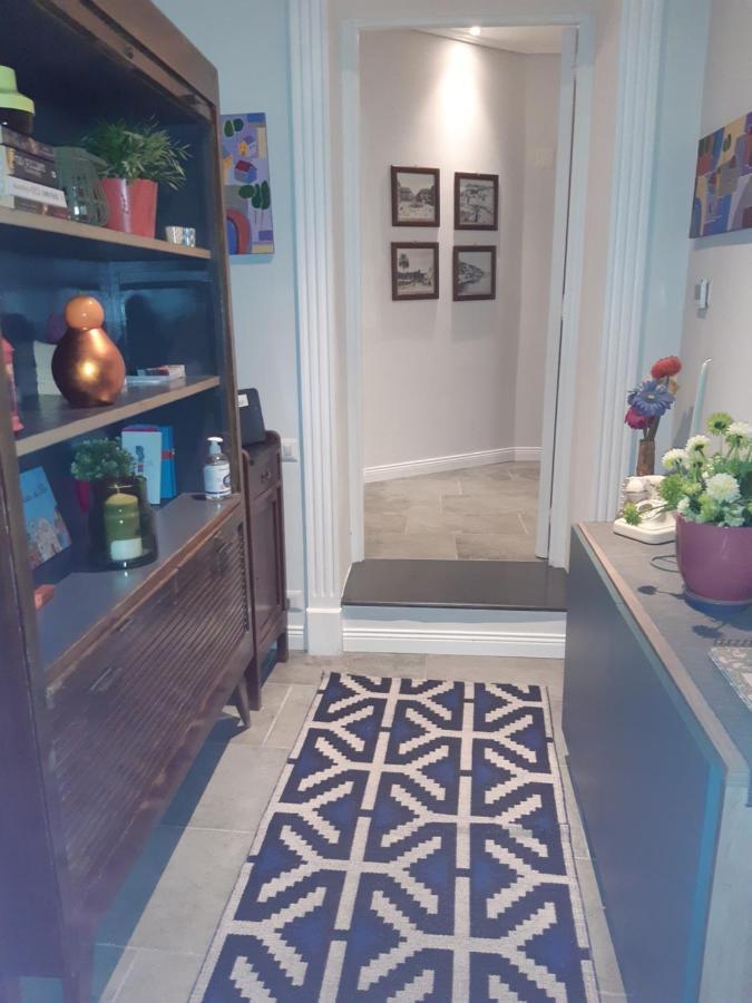 La Casa Di Flo Apartment Napoli Bagian luar foto
