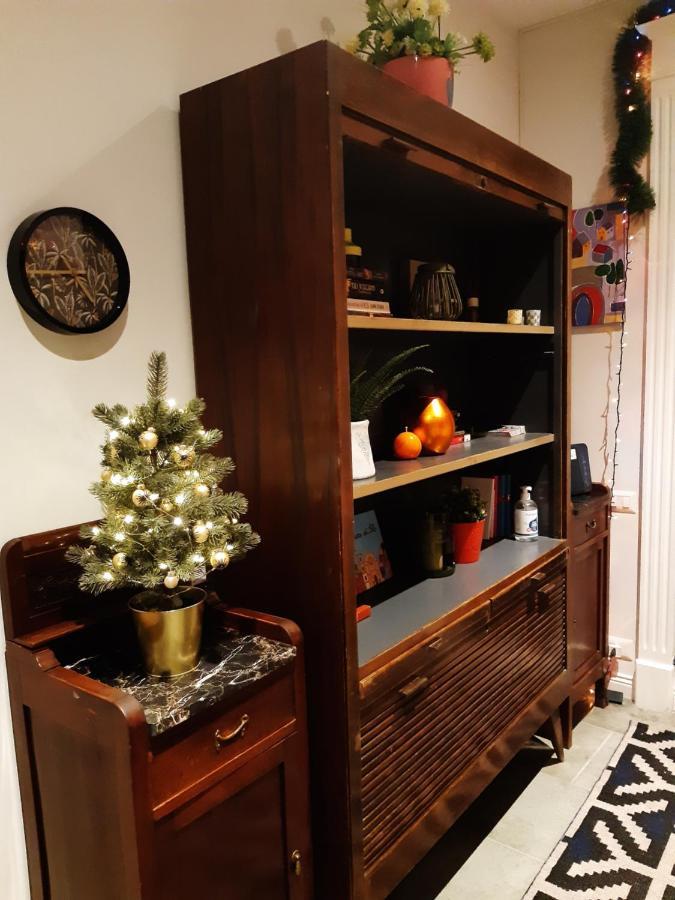 La Casa Di Flo Apartment Napoli Bagian luar foto